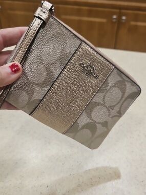 COACH WRISTLET, Gold COACH Coin Purse